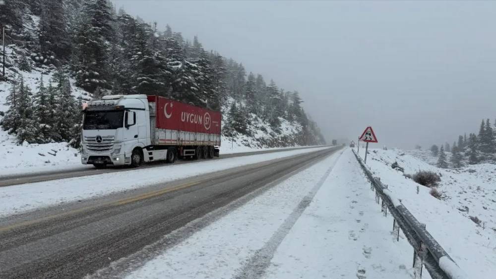 Konya Mayıs ayında kar yağışıyla kışı yaşayacak 3